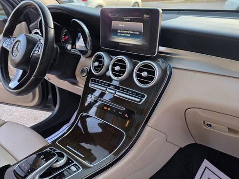 Used 2016 Mercedes-Benz GLC 300 image 14