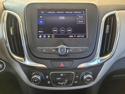 Used 2020 Chevrolet Equinox LS image 25