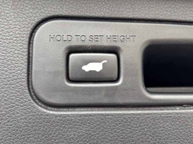 Certified 2025 Honda Pilot TrailSport image 7