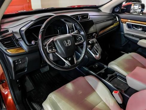 Used 2019 Honda CR-V Touring image 5