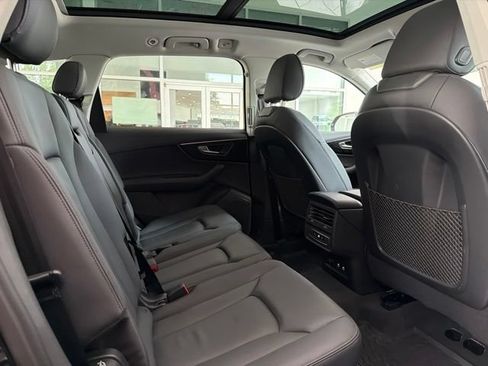 Used 2023 Audi Q7 3.0T Premium AWD/4WD image 13