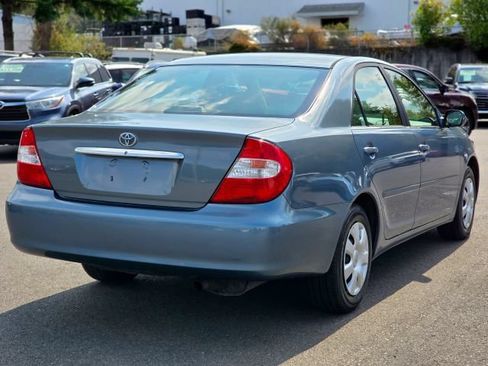 Used 2004 Toyota Camry FWD image 13