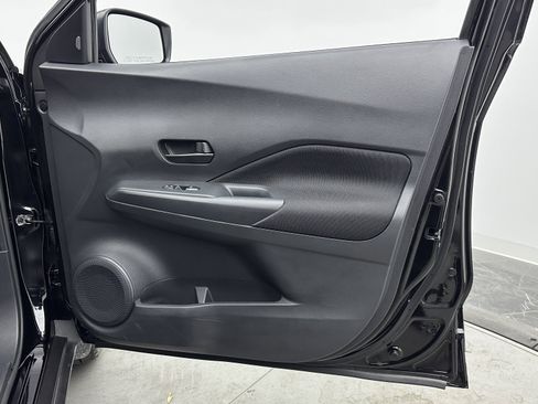 Used 2024 Nissan Kicks S image 32