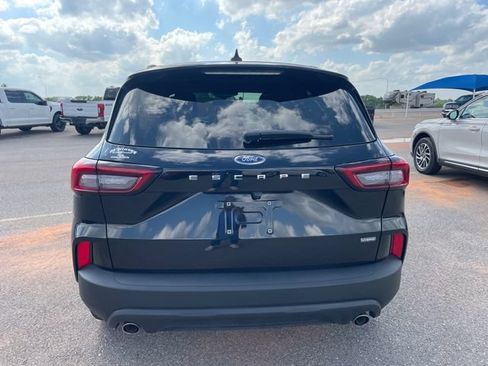Used 2025 Ford Escape ST-Line w/ Equipment Group 301A FWD image 7