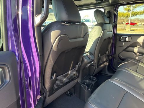 New 2026 Jeep Gladiator Sport image 44