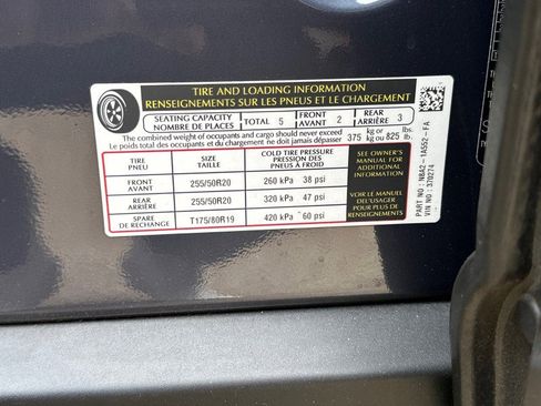 Used 2024 Land Rover Range Rover Velar Dynamic SE image 52