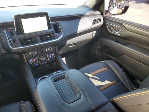 Used 2023 GMC Yukon AT4 w/ Technology Package image 17