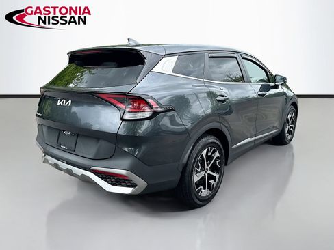 Used 2023 Kia Sportage EX FWD image 7