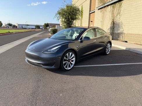 Used 2018 Tesla Model 3 Long Range AWD/4WD image 6