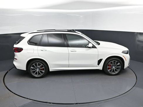New 2026 BMW X5 sDrive40i w/ M Sport Package RWD image 35