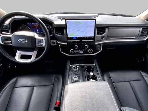 Used 2024 Ford Expedition XLT AWD/4WD image 14