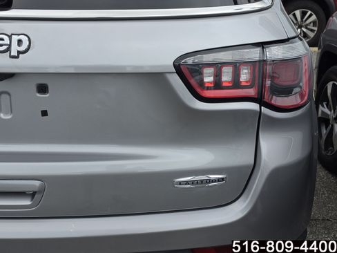Used 2018 Jeep Compass Latitude AWD/4WD image 24