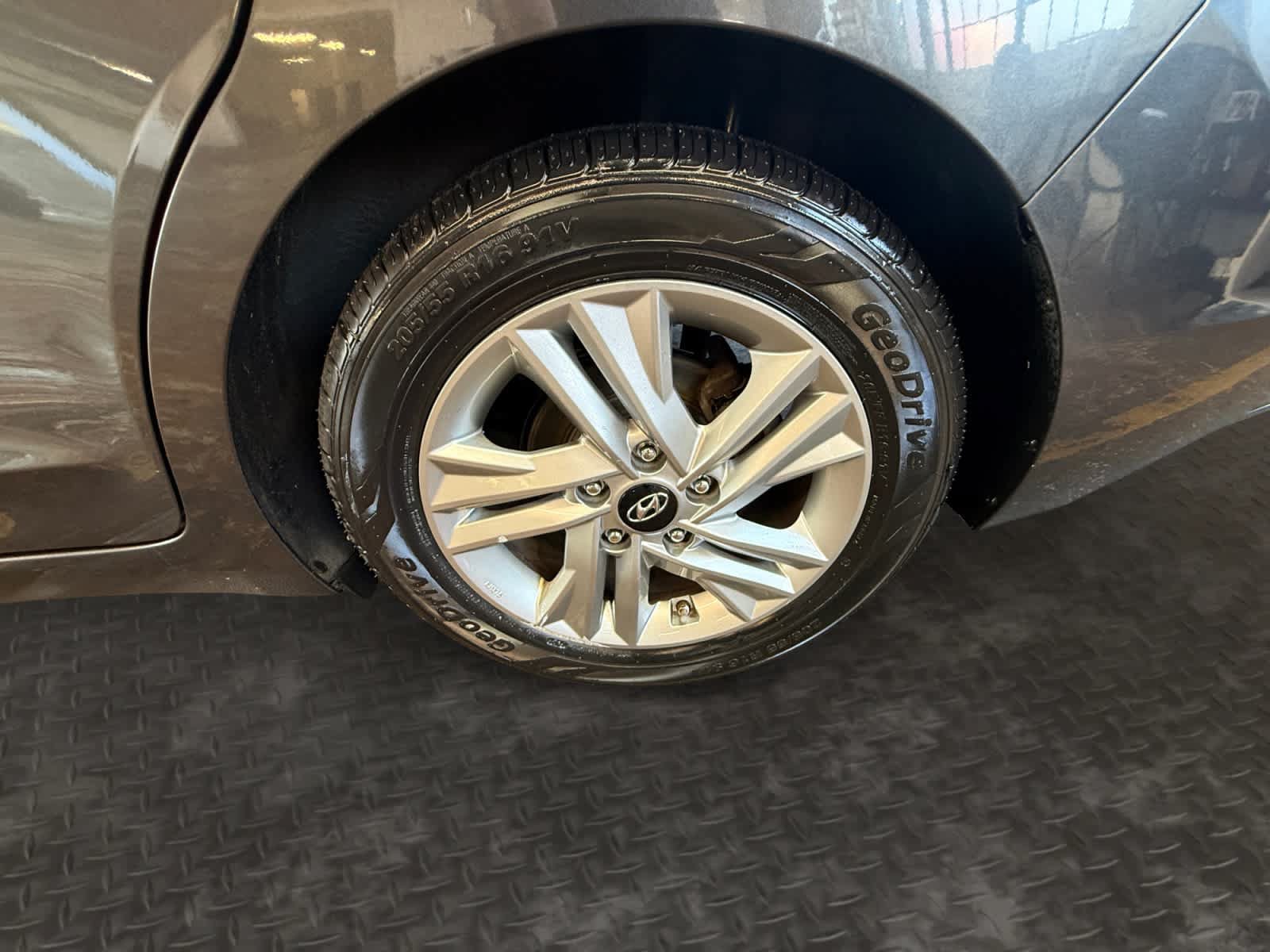 Used 2020 Hyundai Elantra SEL FWD image 9