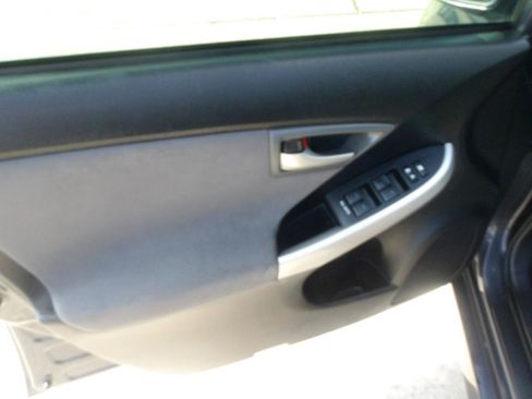 Used 2015 Toyota Prius Three FWD image 18