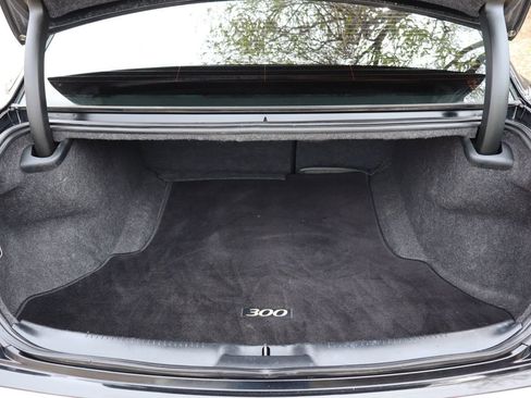 Used 2016 Chrysler 300 C image 14