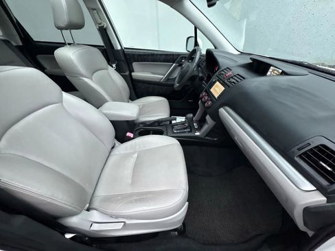 Used 2015 Subaru Forester 2.5i Touring w/ Eyesight & Navigation System image 24