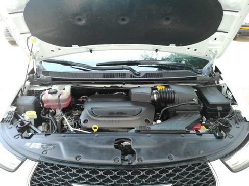 Used 2025 Chrysler Pacifica Select FWD image 56