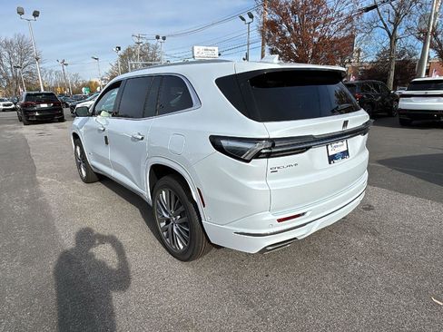 New 2026 Buick Enclave Avenir w/ Super Cruise Package image 5