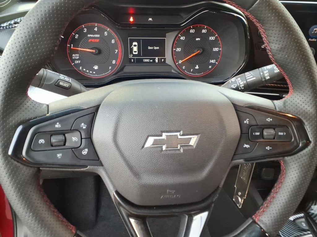 Certified 2026 Chevrolet Trax RS FWD image 22