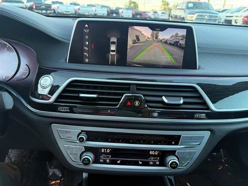 Used 2018 BMW 750i xDrive image 42