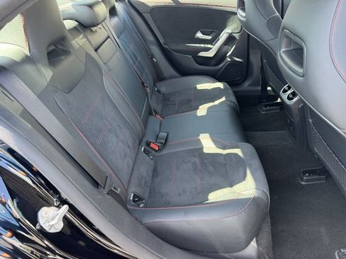 Used 2022 Mercedes-Benz CLA 250 image 8