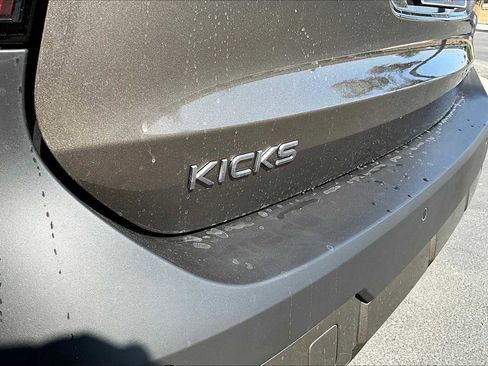 New 2026 Nissan Kicks SR image 15