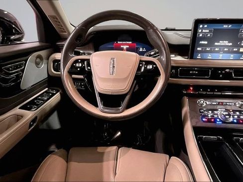 Used 2020 Lincoln Aviator Reserve w/ Equipment Group 202A AWD/4WD image 5