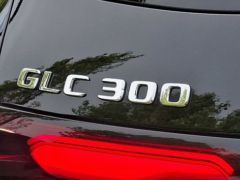 Used 2026 Mercedes-Benz GLC 300 4MATIC image 29