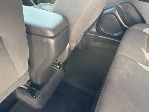 Used 2023 Chevrolet TrailBlazer LT FWD image 32