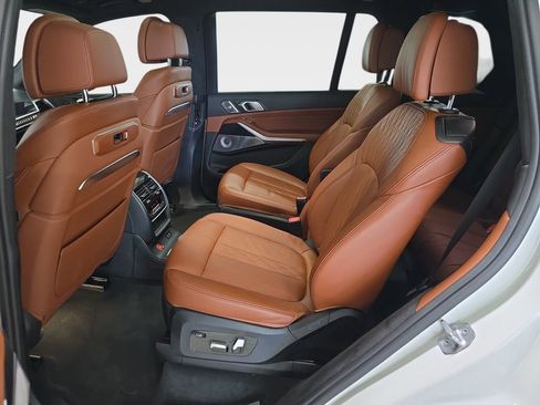 Used 2024 BMW X7 xDrive40i w/ Executive Package AWD/4WD image 14