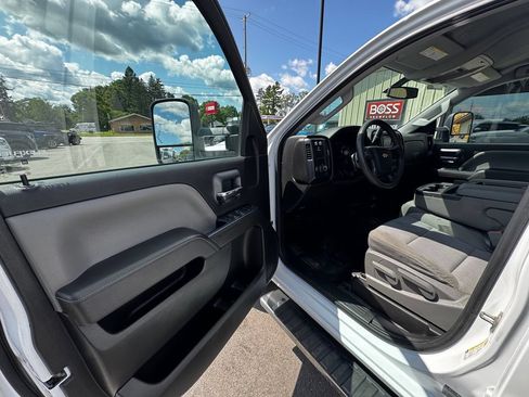 Used 2015 Chevrolet Silverado 2500 W/T w/ WT Convenience Package AWD/4WD image 10