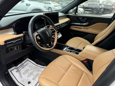 Used 2023 Lincoln Corsair Reserve image 21