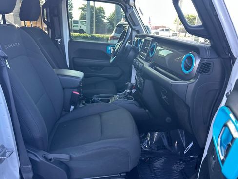 Used 2021 Jeep Wrangler Unlimited Sahara w/ Safety Group AWD/4WD image 24