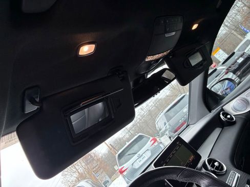 Used 2019 Mercedes-Benz GLC 300 4MATIC image 46