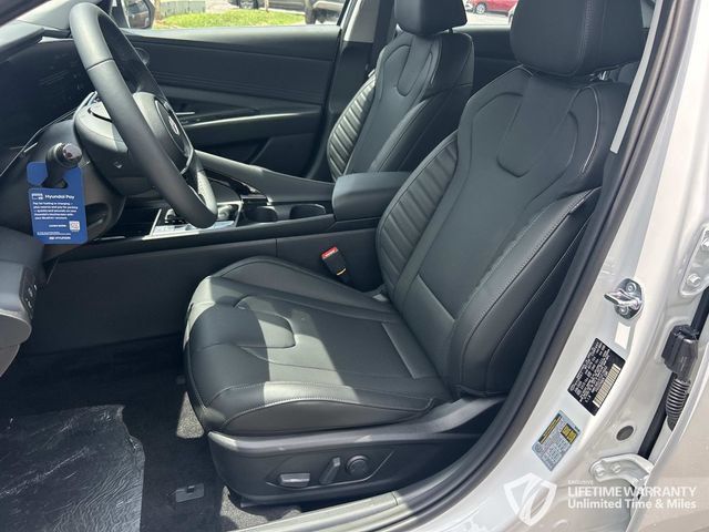 New 2026 Hyundai Elantra Limited FWD image 15