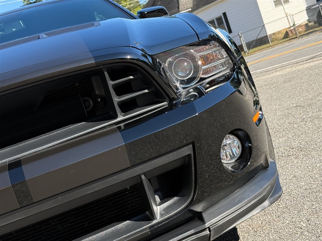 Used 2014 Ford Mustang Shelby GT500 w/ Equipment Group 821A RWD image 12