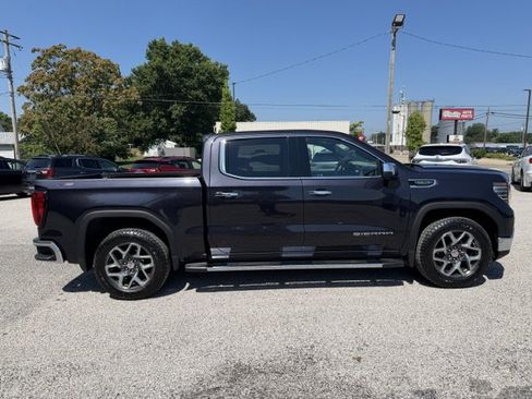 Used 2023 GMC Sierra 1500 SLT w/ SLT Premium Package AWD/4WD image 6
