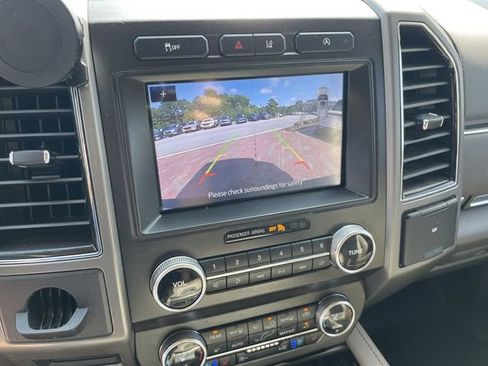 Used 2020 Ford Expedition XLT w/ Equipment Group 202A RWD image 20
