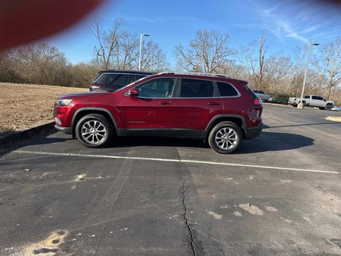 Used 2019 Jeep Cherokee Latitude Plus image 7