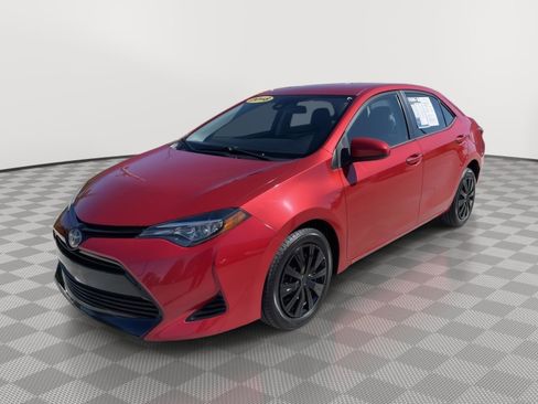 Used 2018 Toyota Corolla LE FWD image 4