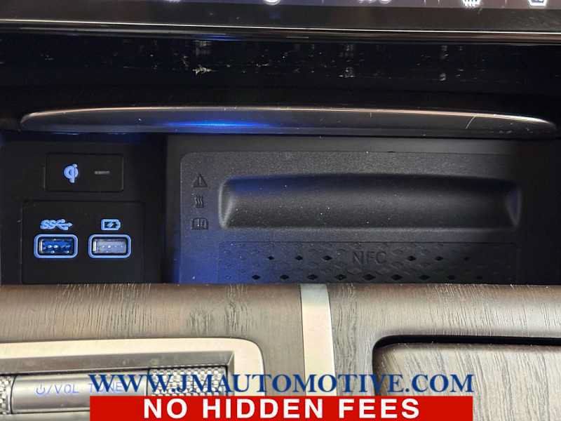 Used 2022 Genesis GV80 3.5T w/ Prestige Package 07 AWD/4WD image 40