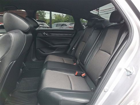 Used 2022 Honda Accord Sport image 12