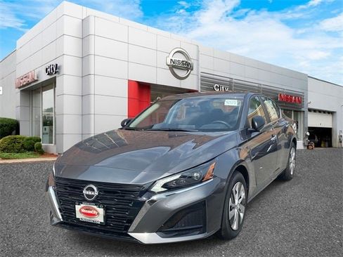 New 2025 Nissan Altima 2.5 S image 3