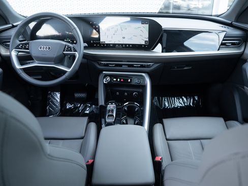 New 2025 Audi Q5 Premium Plus image 8
