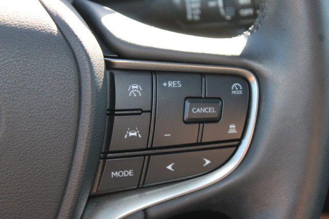 Certified 2025 Lexus UX 300h FWD image 17