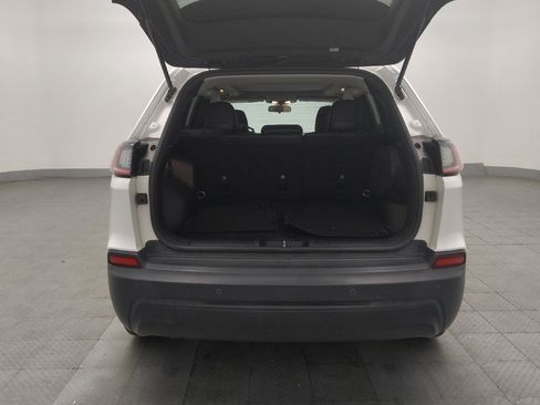 Used 2020 Jeep Cherokee Latitude Plus FWD image 29
