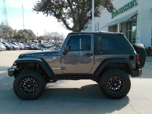 Used 2016 Jeep Wrangler Rubicon w/ Power Convenience Group image 10