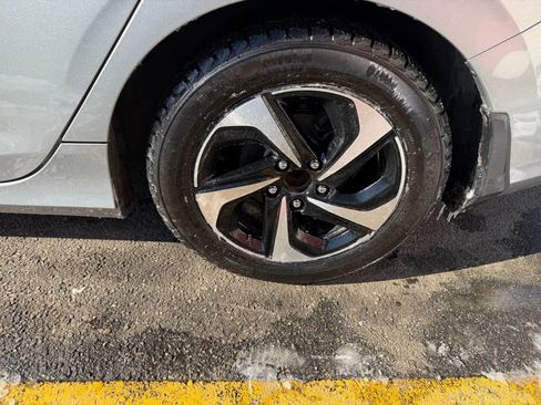 Used 2022 Honda Insight EX image 9