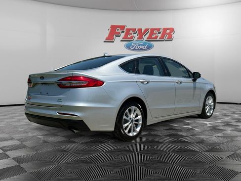 Used 2019 Ford Fusion SE image 5