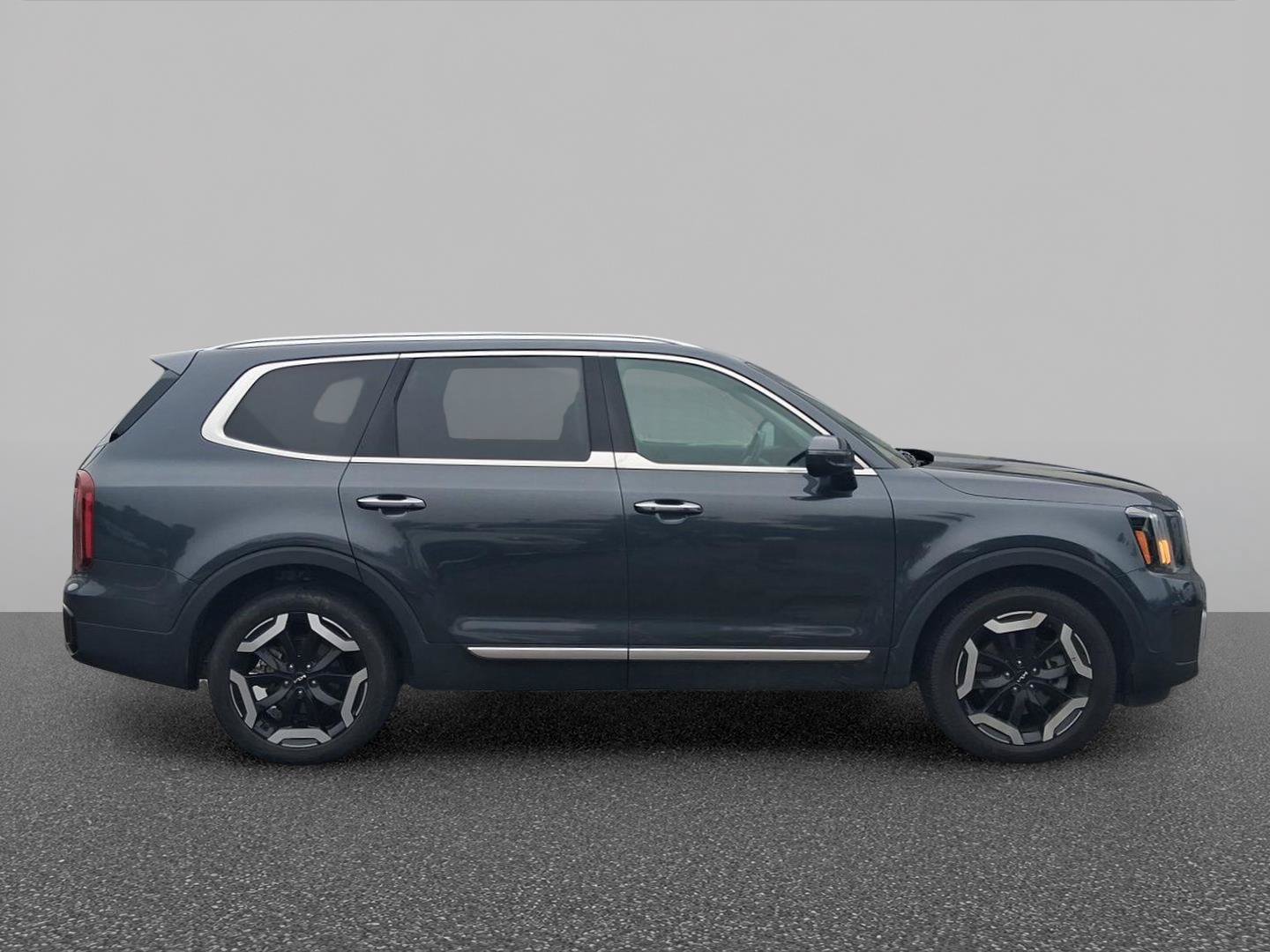 Used 2024 Kia Telluride S w/ S Sunroof Package AWD/4WD image 4